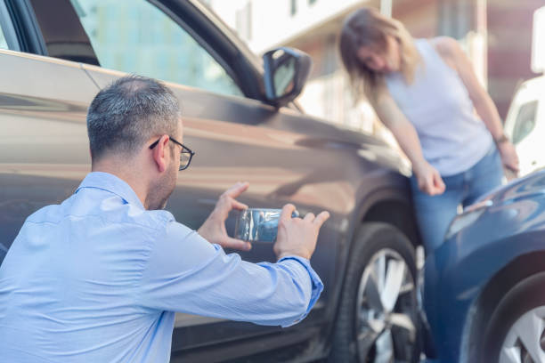 Professional Sr22 Insurance technician working in Darien, WI